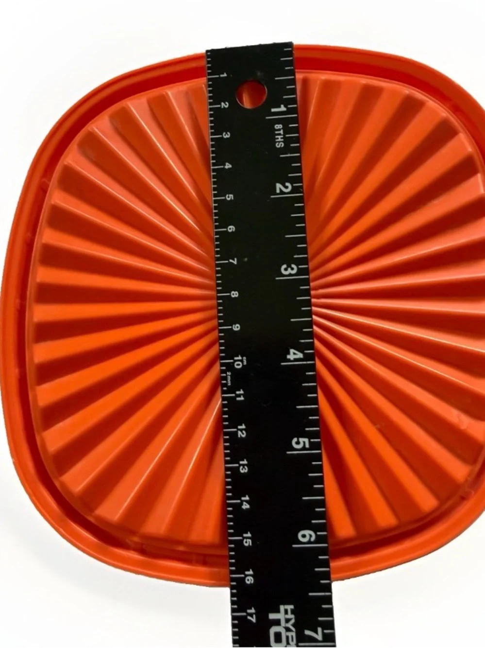 2 Vintage Tupperware Orange Servalier Replacement Lids 841-4 841-5 Square 6.5